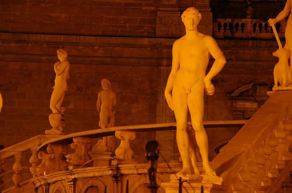 Palazzo Nuccio Guest House Palermo Italië