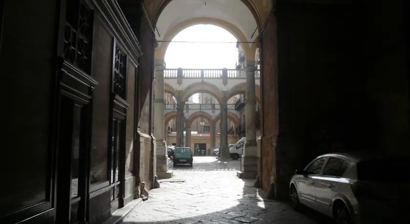Szálloda Palazzo Nuccio Guest House Palermo