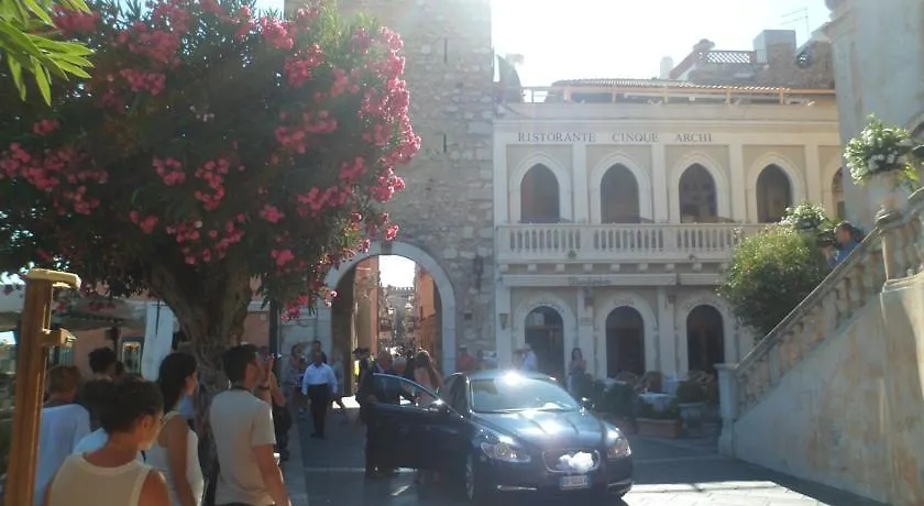 Palazzo Nuccio Guest House Palermo Szálloda